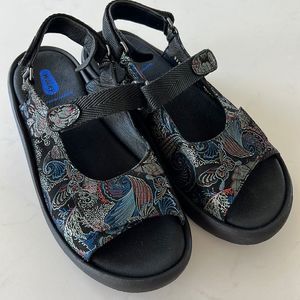 NWOT Wolky Jewel Sport Sandals
